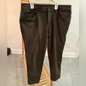 Lululemon Men’s Dark Olive Pants, 33/29